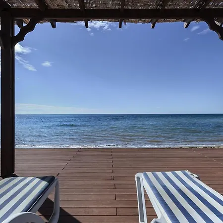 Thalassa Beach Pool * Vokolidha